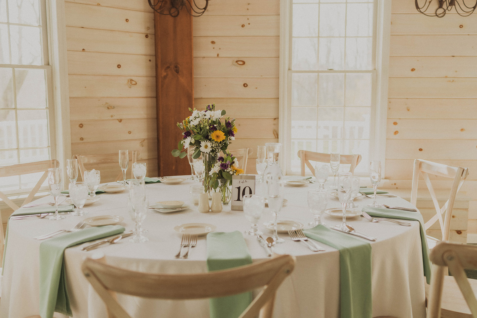 Dreamy upstate New York wedding venue set up and ready for the reception